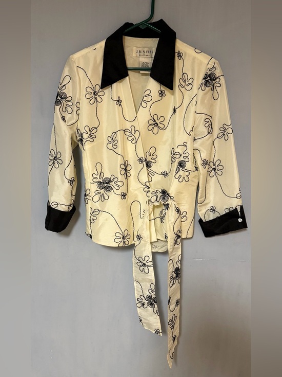 J.R. Nites Tops - J.R. Nites Cream Floral Tie-Waist Blouse with Black Trim Collar